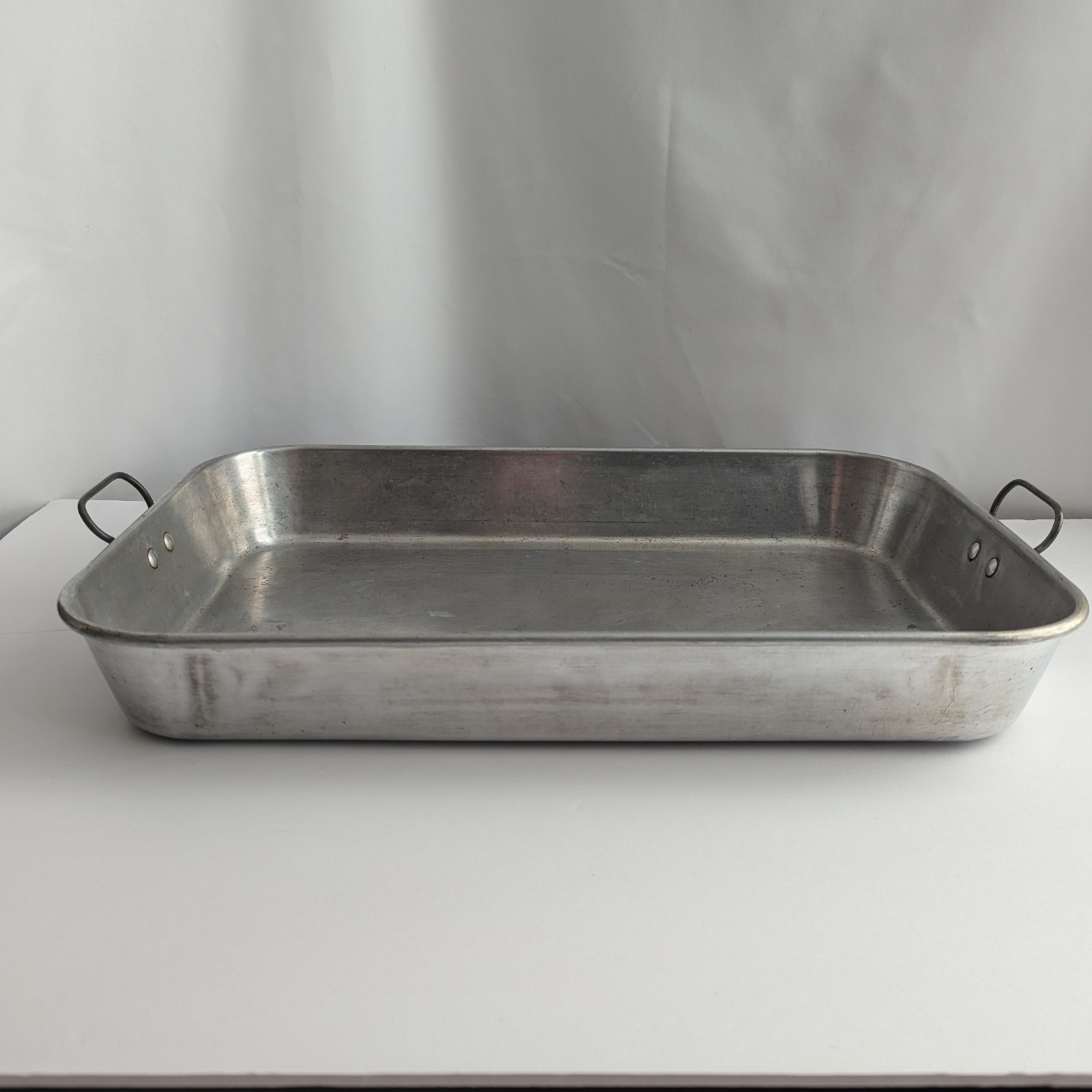 Vintage Wear-Ever Aluminum Roasting Pan No. 2615 w/ Wire Handles USA 17\