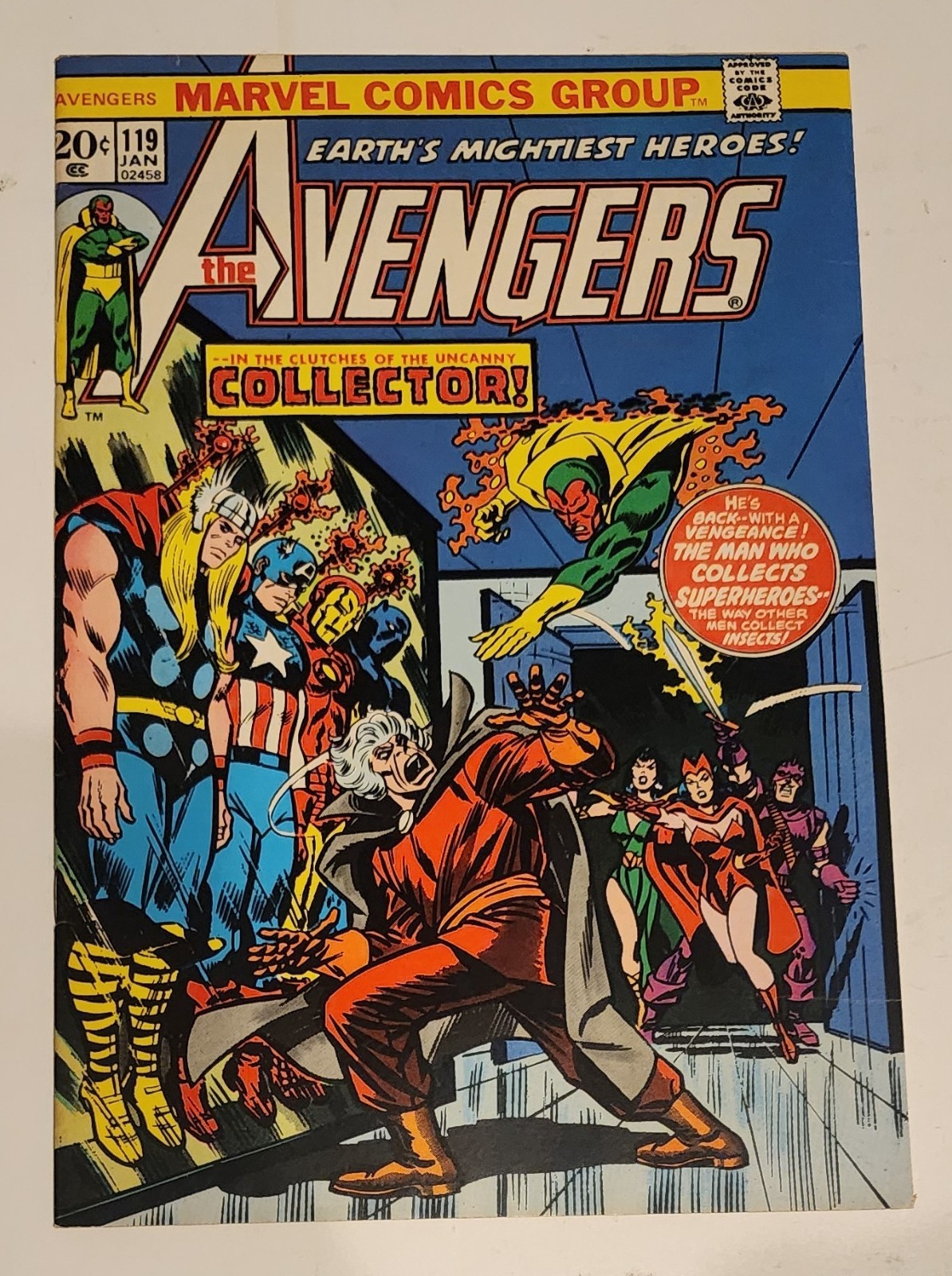 AVENGERS #119 COLLECTOR GLOSSY 9.0/9.2 1974