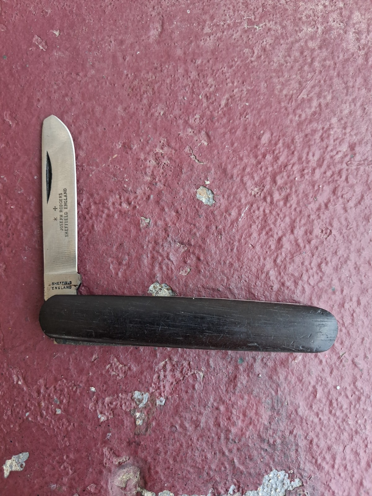 Vintage Joseph Rodgers Wood handle Spey Blade Knife.