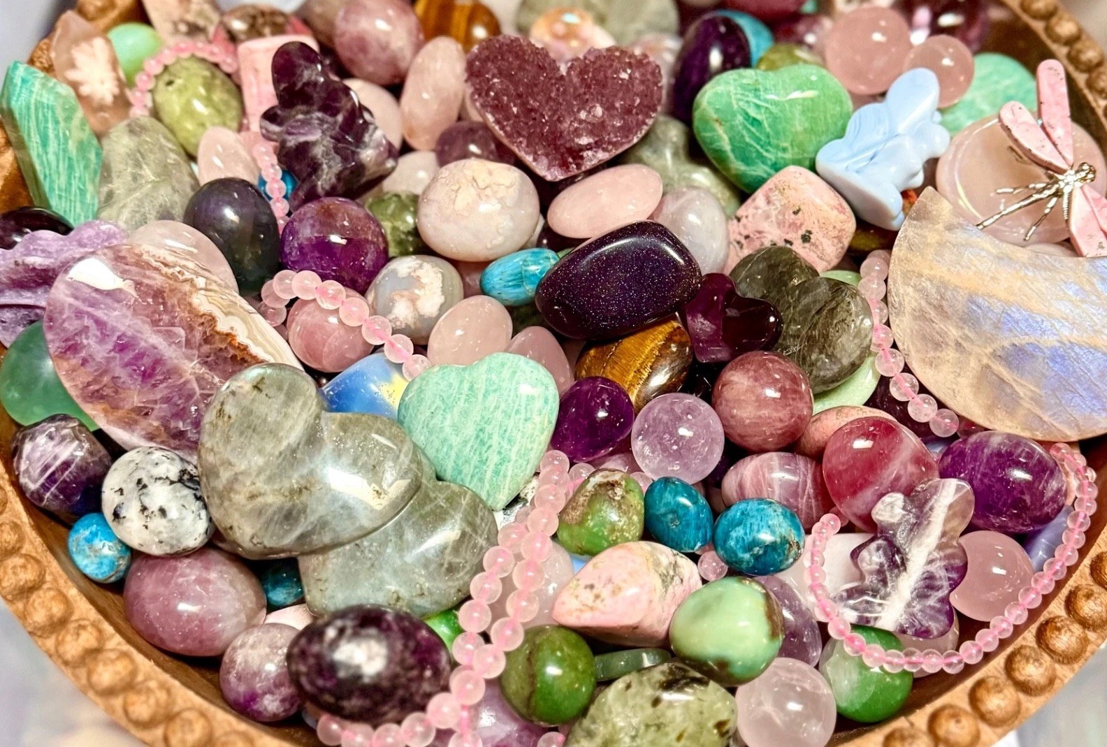 Lucky Crystal Confetti Scoop No Chips Carvings Towers Palm Stones 1/2-2LB
