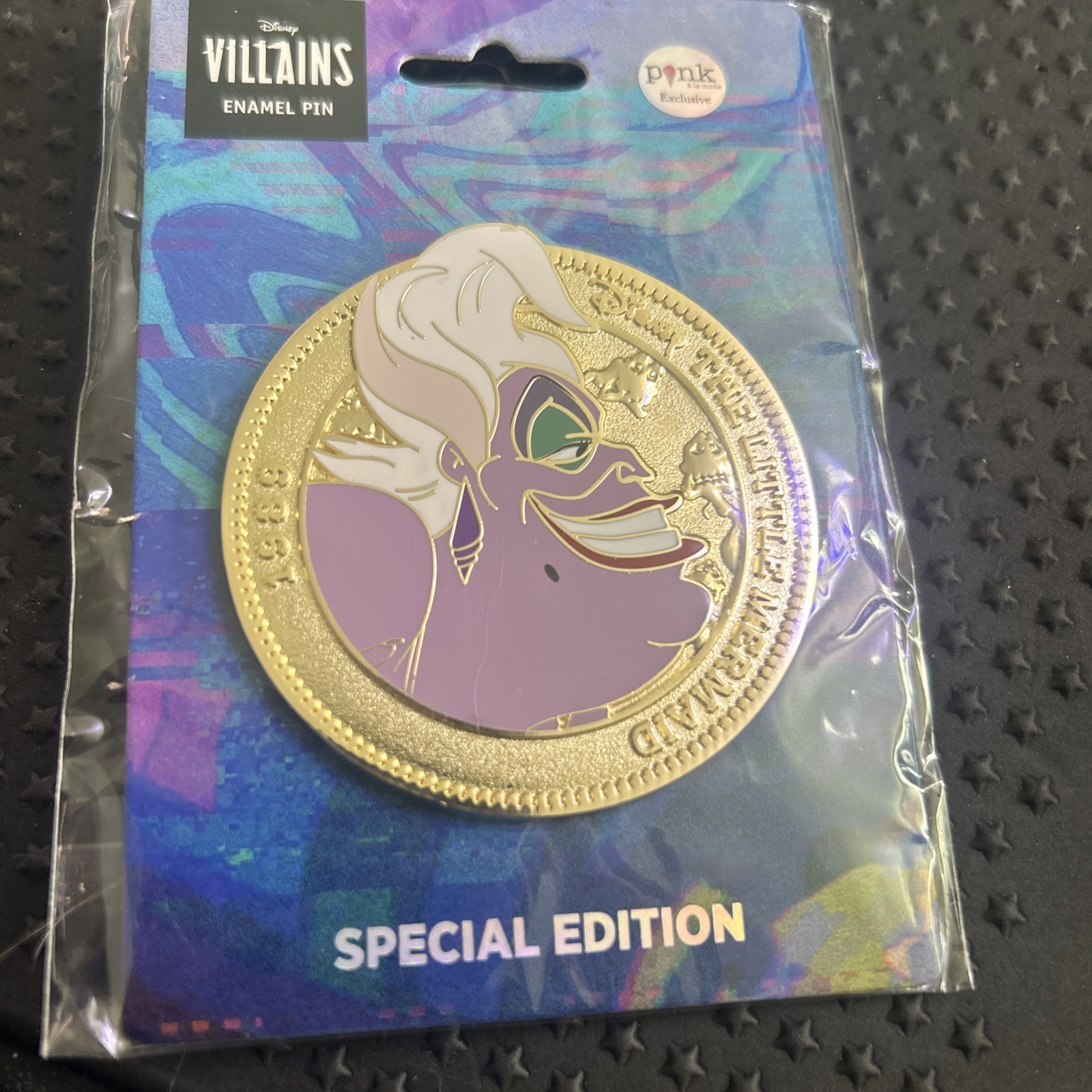 Disney PALM Pink A La Mode URSULA  Series Coin Pin Special Edition 300