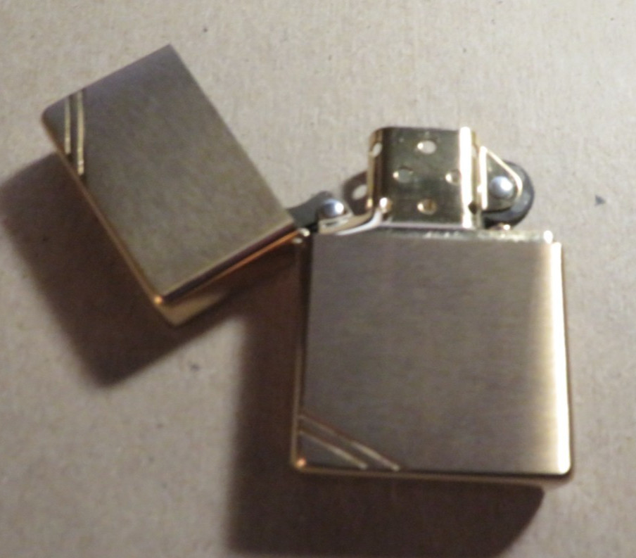 ZIPPO LIGHTER NEW 240 VINTAGE LOOK BRUSHED BRASS w/ SLASHES-BRASS INSERT NO BOX