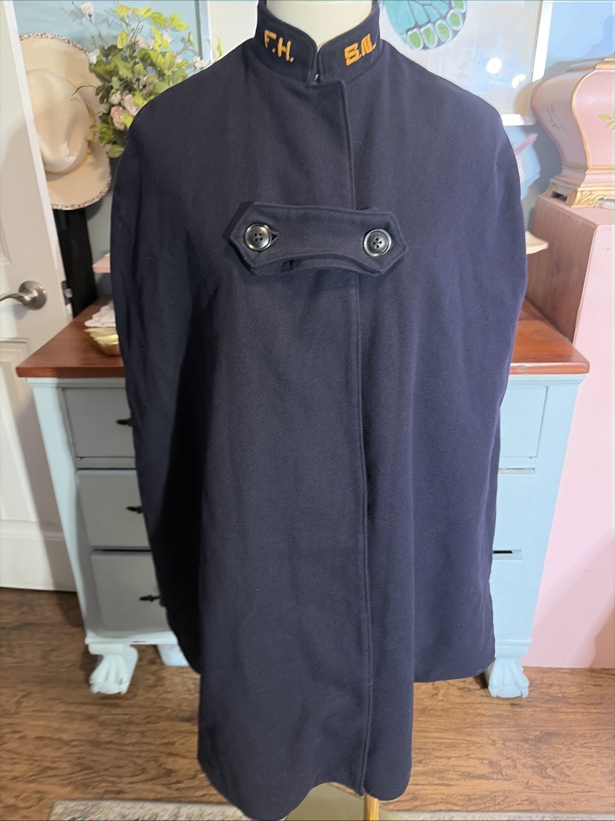 1940’s Vintage Nurse Wool Cape Military Apparel Company History Rare Medical