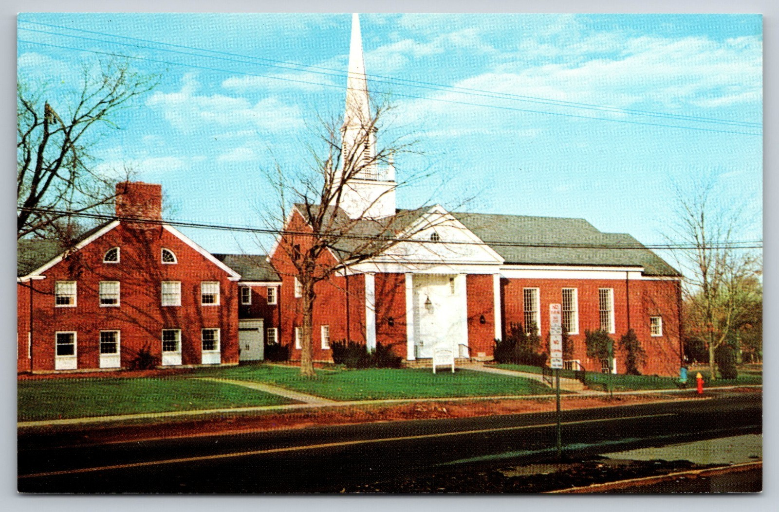 Newington Conn Church of Christ Congregational Street View Vintage Postcard