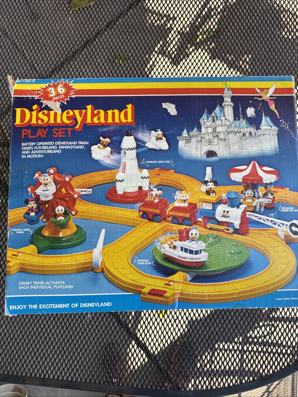 Vintage 1986 Disneyland Play Set Train Playmates Complete Engine Needs Treads