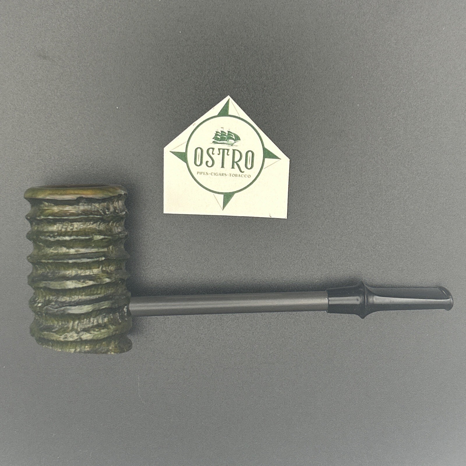 Eltang (Tom), Basic Green, Denmark, Sandblasted Poker, Estate Pipe