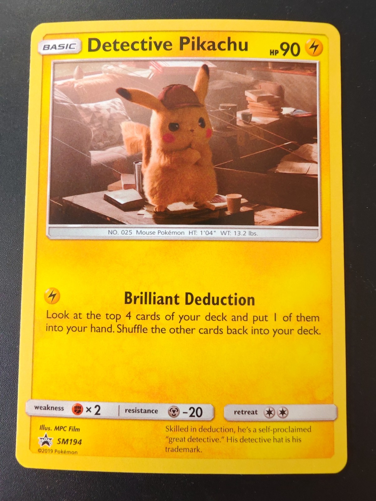Pokémon TCG Detective Pikachu SM194 Holo Black Star Promo 2019 English