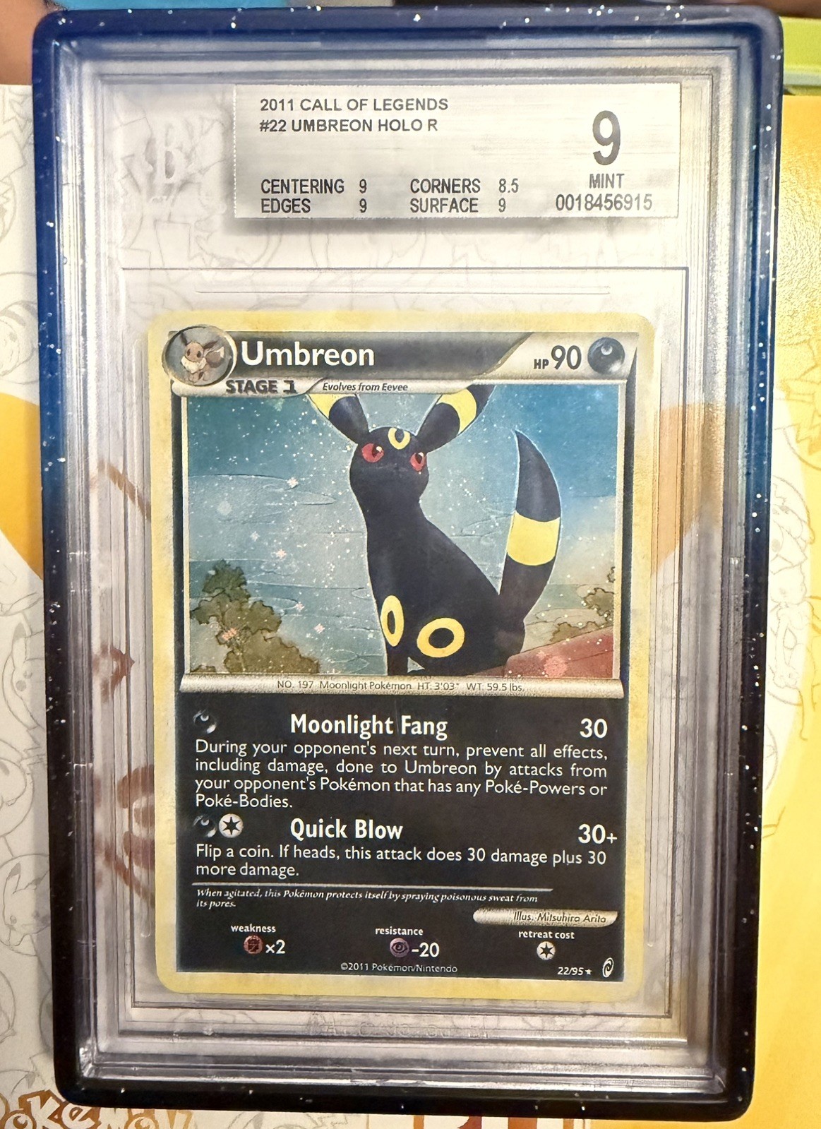 2011 CALL OF LEGENDS #22 UMBREON BGS 9