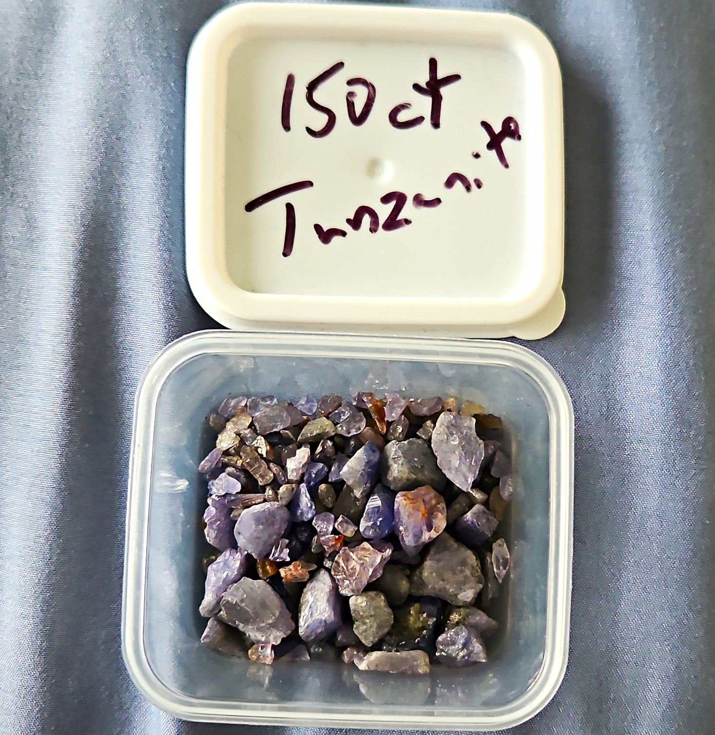 150ct Tanzanite Rough Faceting Gemstones Lot in Plastic Box (Uncut)