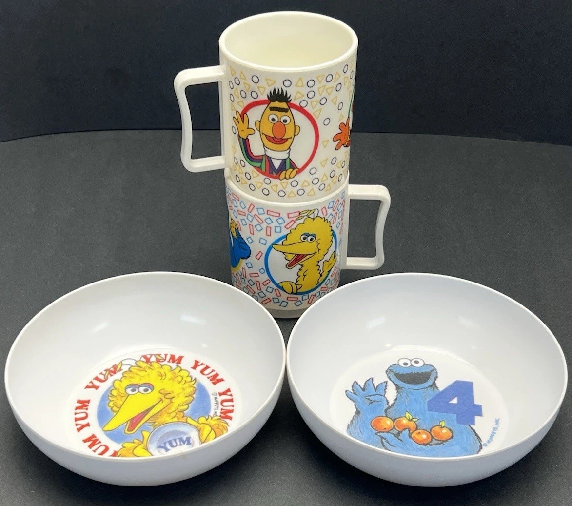 Vintage Sesame Street Peter Pan 4 Pc Dish Set Big Bird Cookie Monster Mugs Bowls