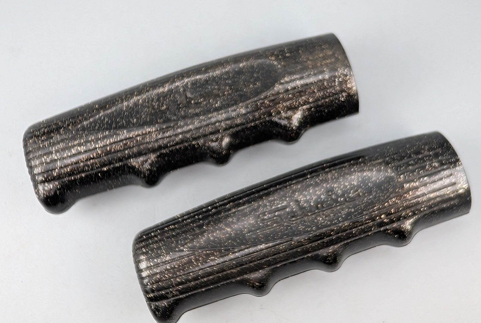 SCHWINN BICYCLE VINTAGE NOS BLACK GLITTER CHUB HAND GRIPS 1960's ORIG