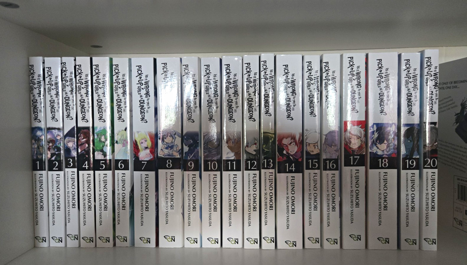 Is It Wrong to Try to Pick Up Girls in a Dungeon? LN Vol 1-20 Lot Yen Press