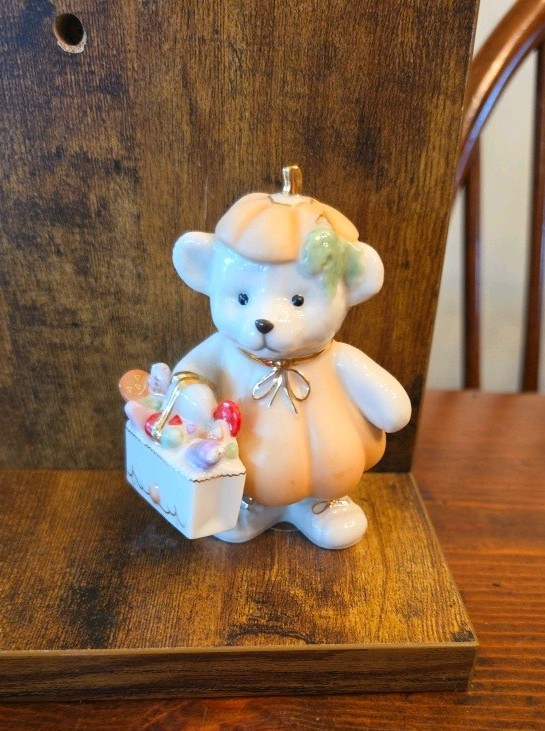 Lenox My Halloween Teddy Bear Pumpkin Figurine Porcelain