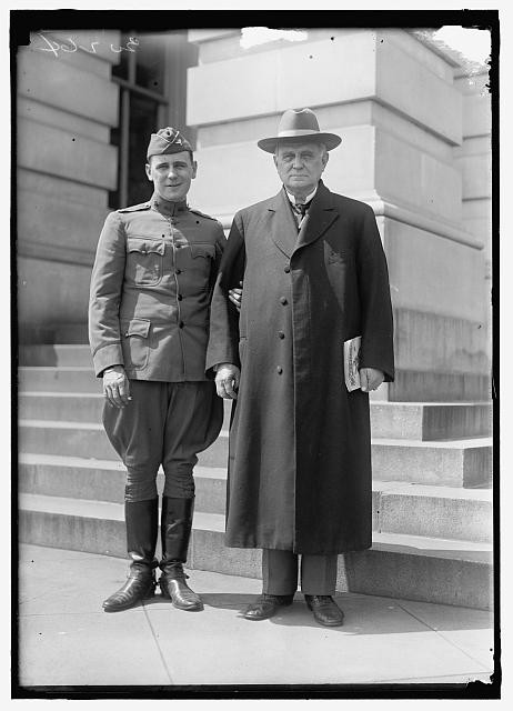 Photo:Champ Clark 1910s Military Officer Portrait Steps Capitol Building