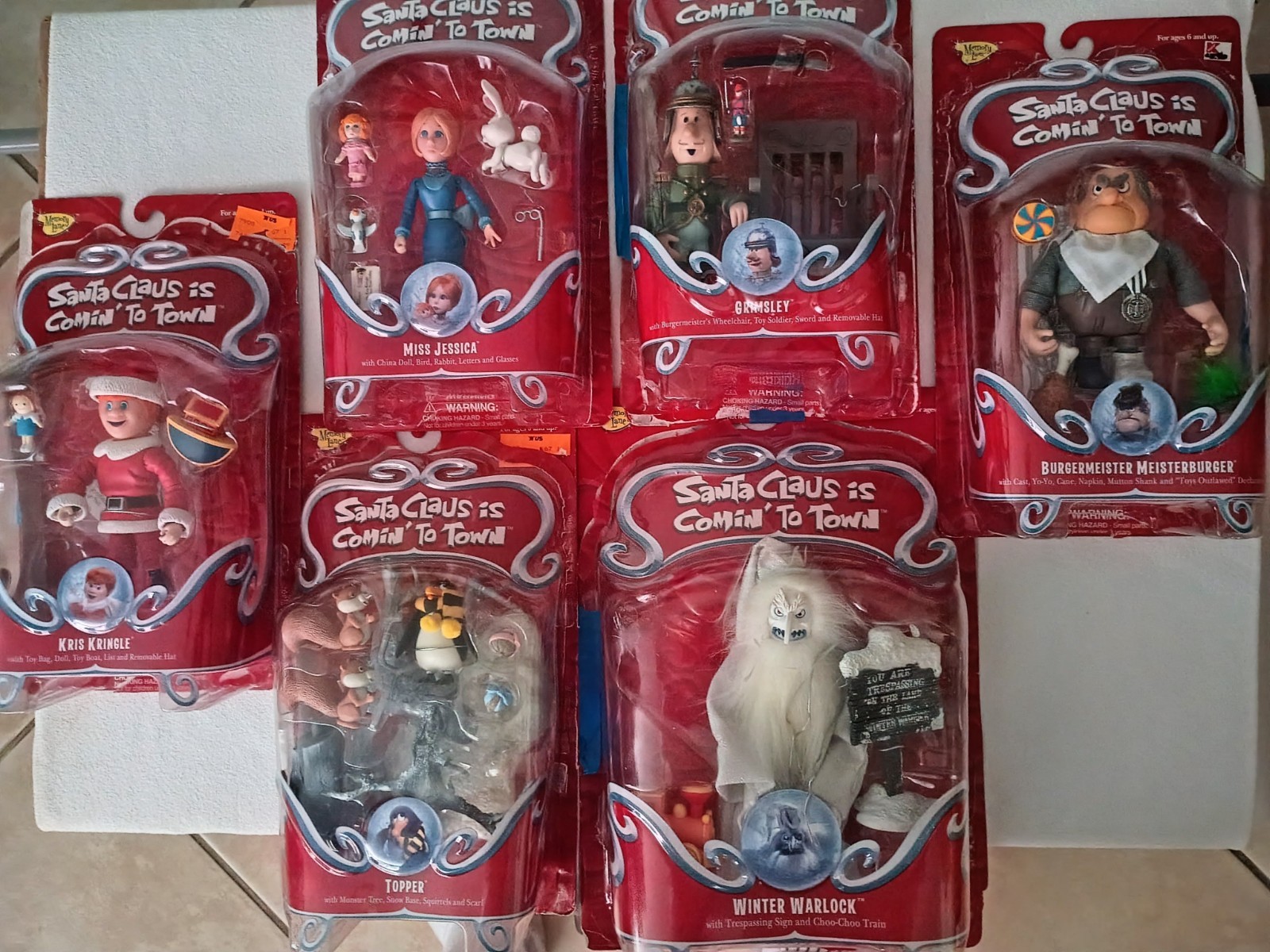 SANTA CLAUS IS COMIN\' TO TOWN LOT FIGURES USED some NEW IN PACKAGING NO DAMAGE
