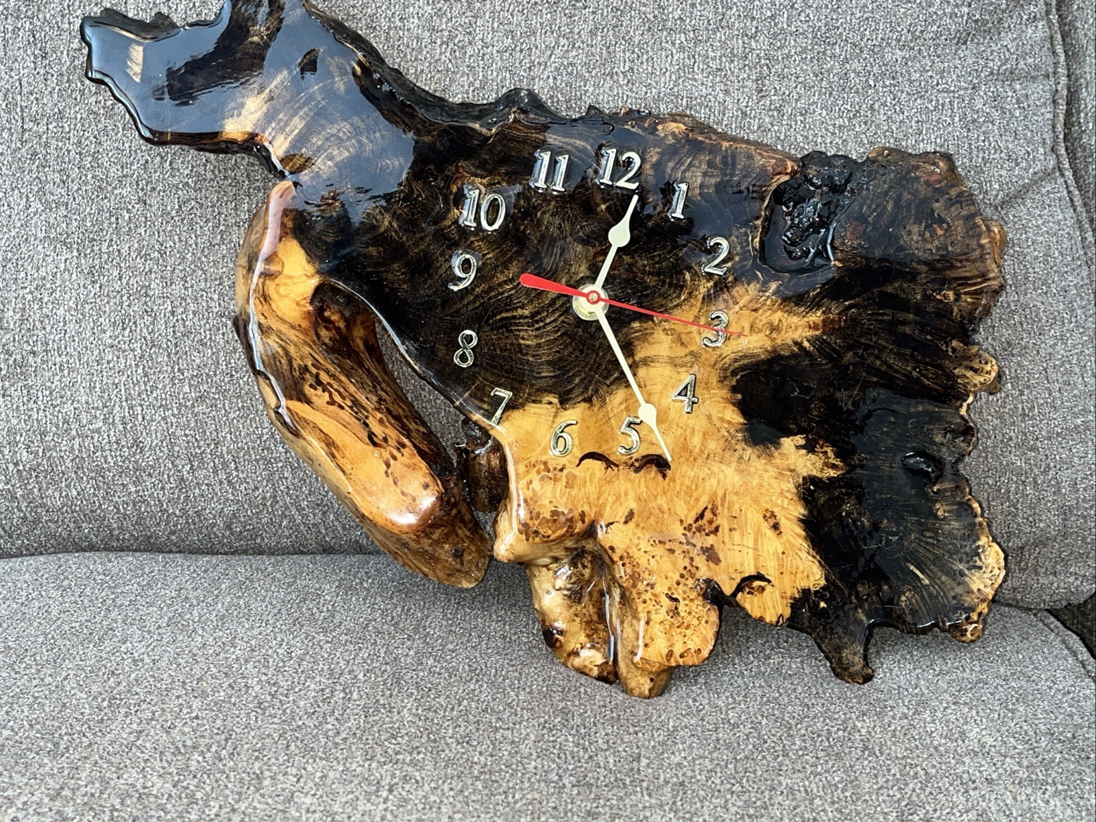 Vintage Burl Wood ‘Live-Edge’ Wall Clock - 17”x 11\