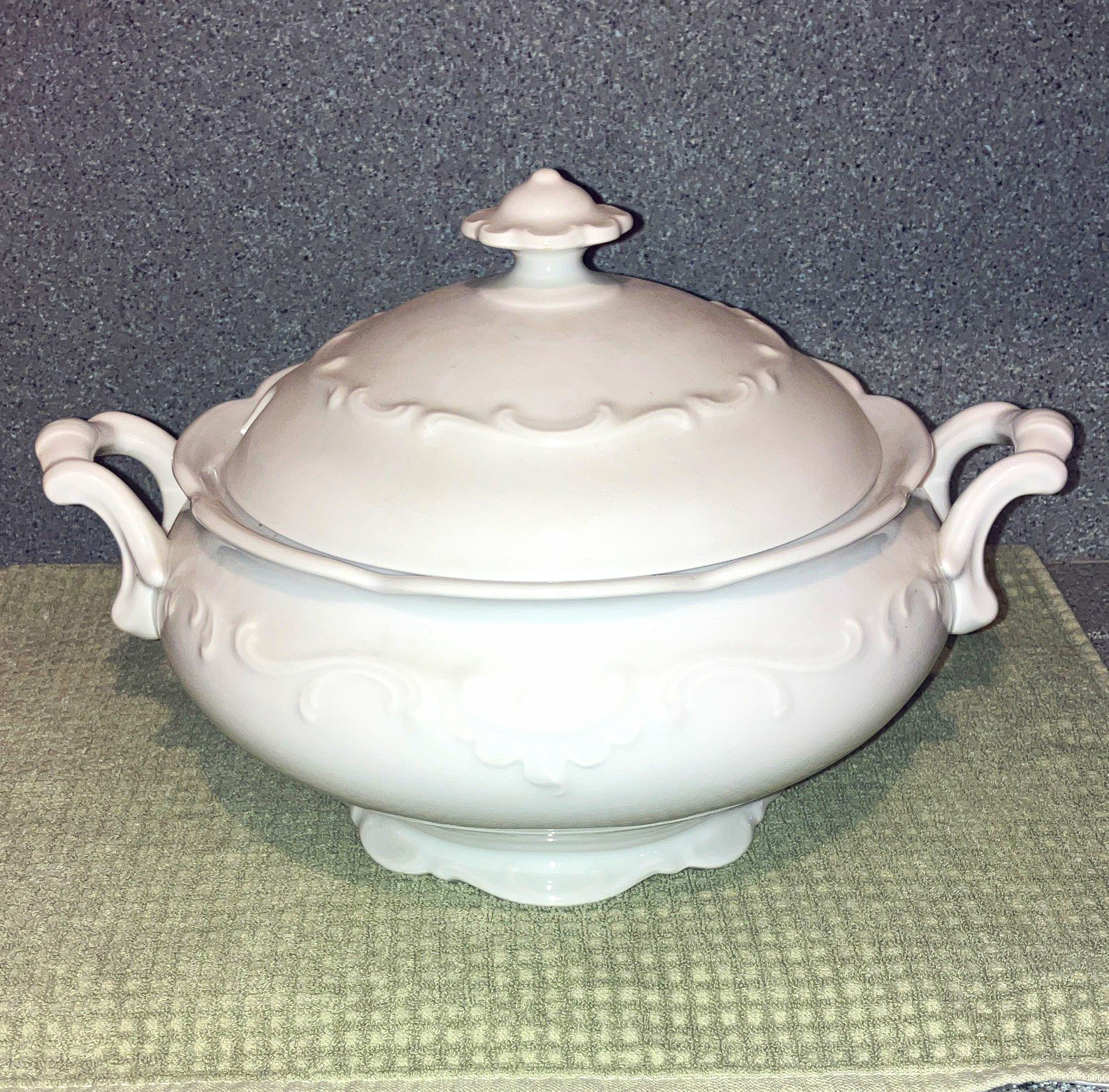 Vintage Schumann Germany White Porcelain Tureen w/ Lid. Round /Handles /Glossy