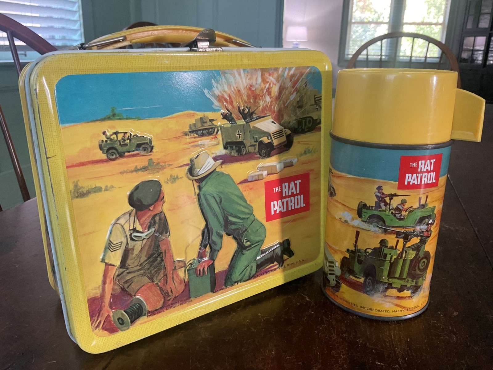 VINTAGE THE RAT PATROL LUNCHBOX AND THERMOS