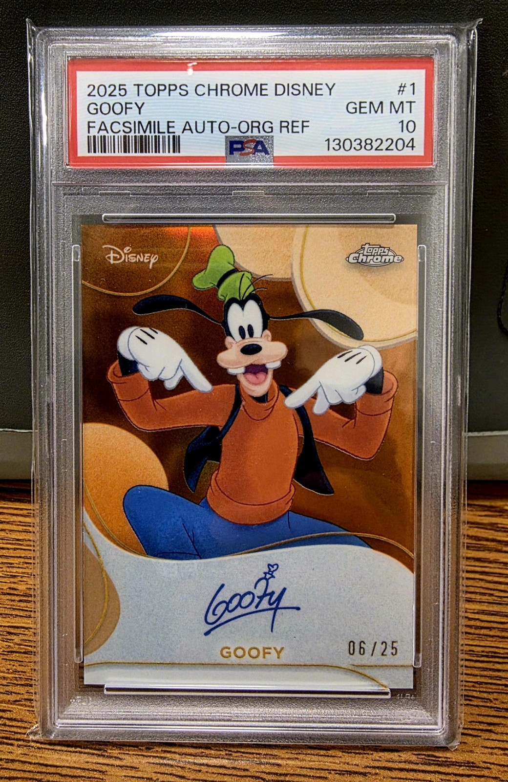 2025 Topps Disney Chrome Goofy Facsimile Autograph Orange /25