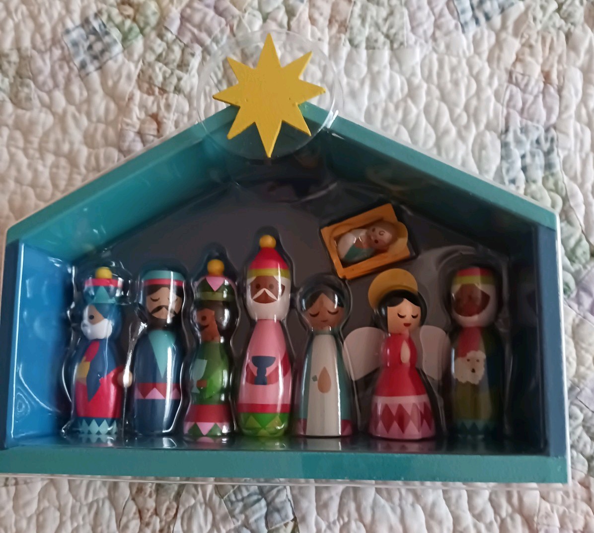 NEW Wooden Painted 10 Piece Nativity Set with Peg Figures Christmas Decor