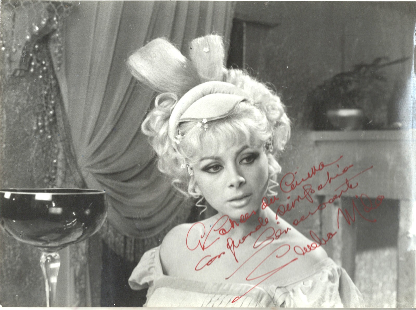 ITALIAN ACTRESS SANDRA MILO, SIGNED VINTAGE PROMOTIONAL PHOTO - HERMES