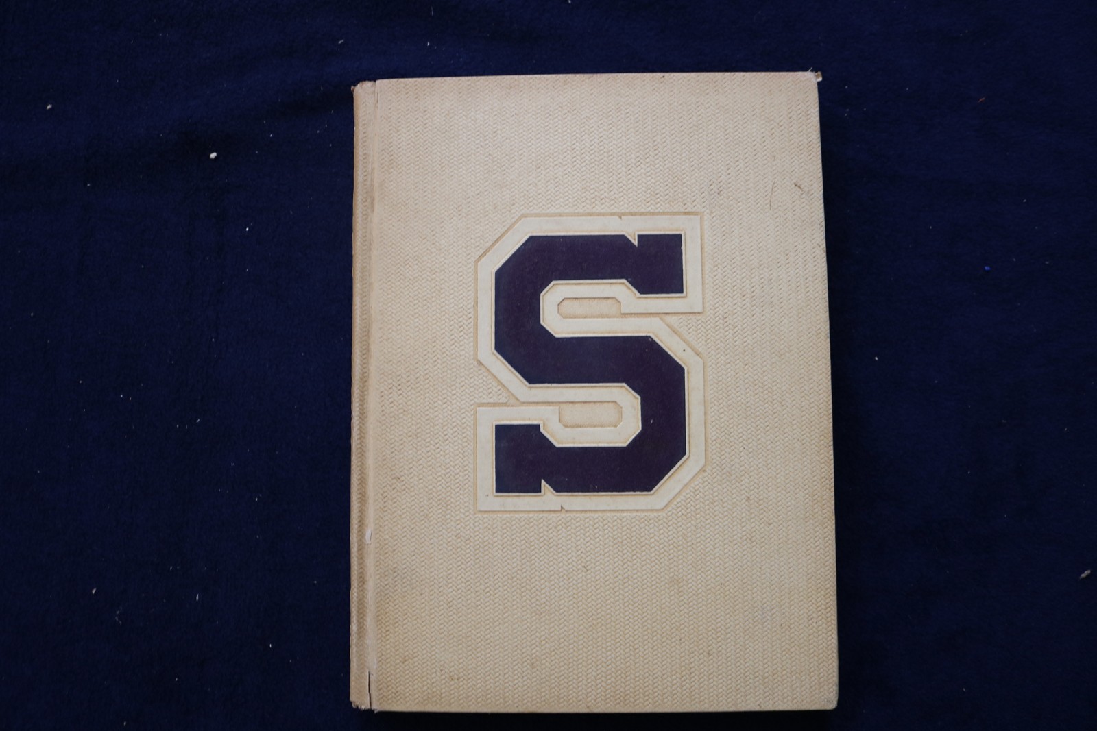 1943 THE SUNDIAL SUNSET HIGH SCHOOL YEARBOOK - DALLAS, TEXAS - YB 3623