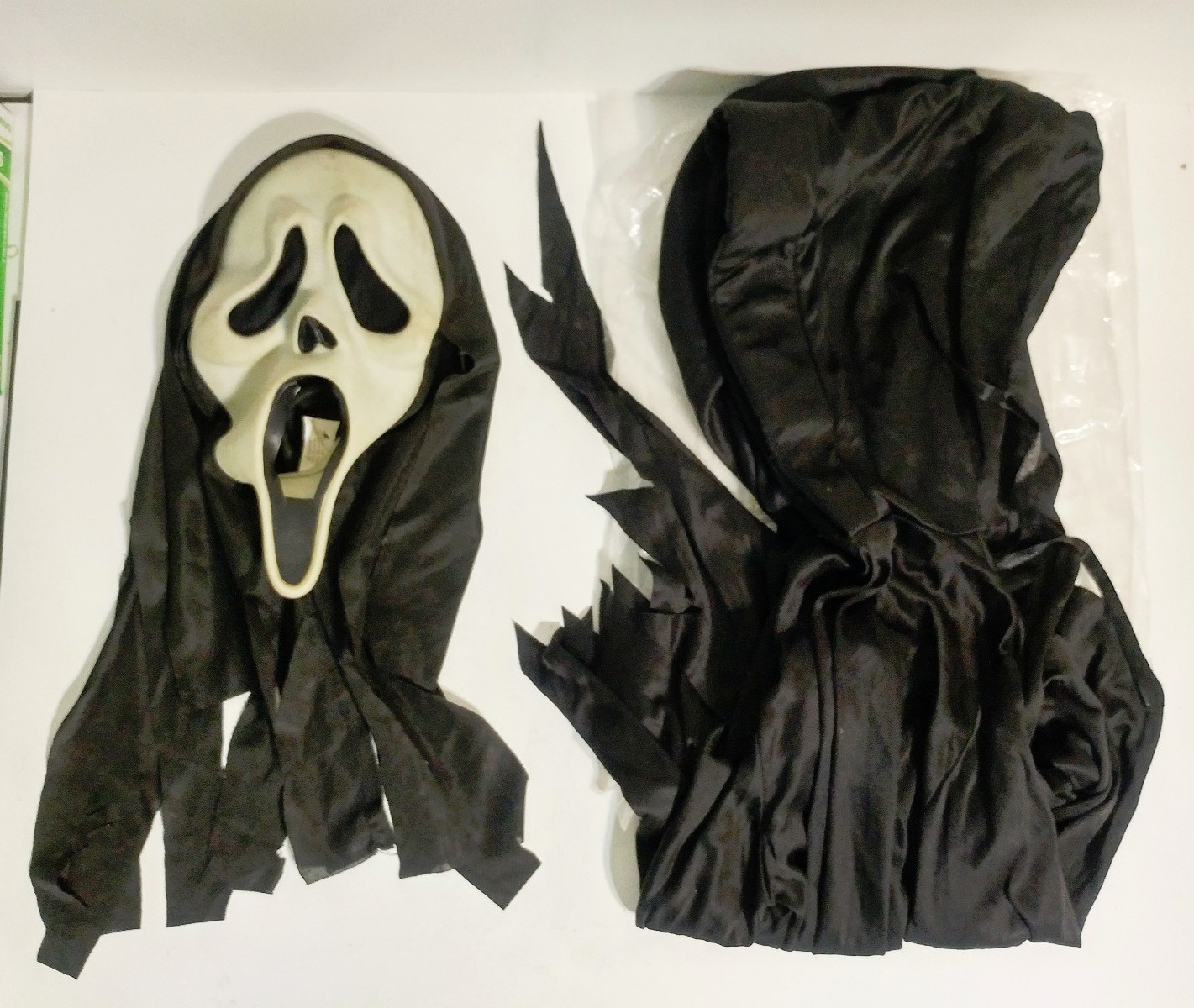 Vintage SCREAM Ghostface Mask & Costume Easter Unlimited Youth Child 2906 READ