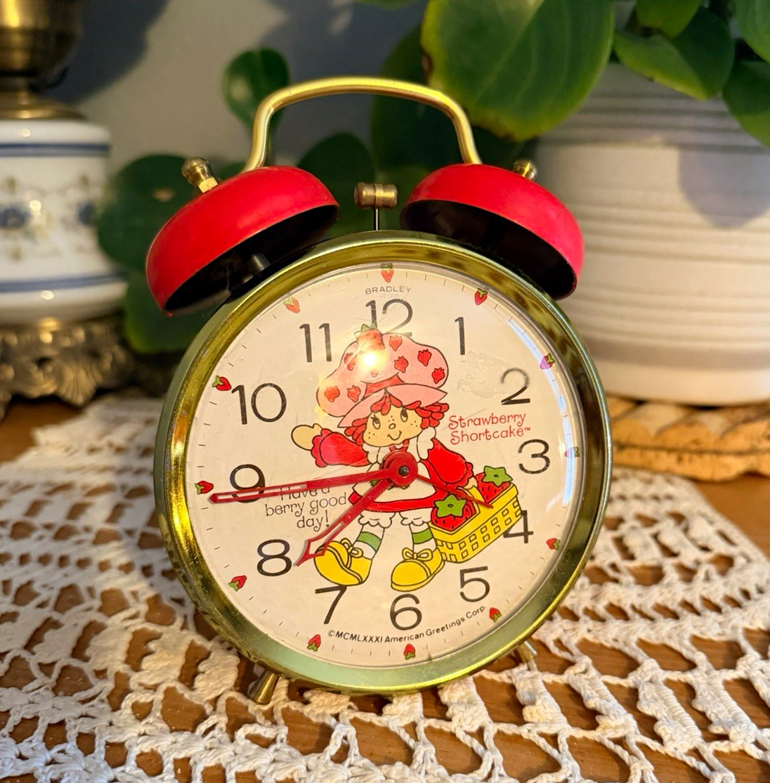 Vintage 1981 Strawberry Shortcake Bradley Alarm Clock American Greetings