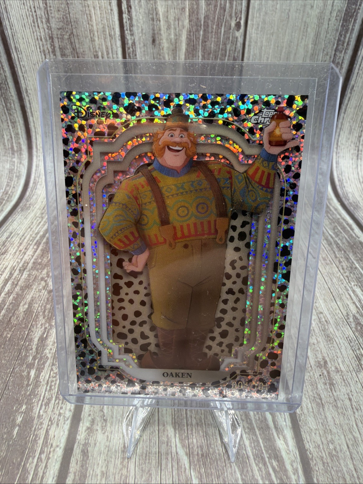 2024 Topps Chrome Disney Oaken Dalmatian Speckle Refractor 4/101 SP Frozen