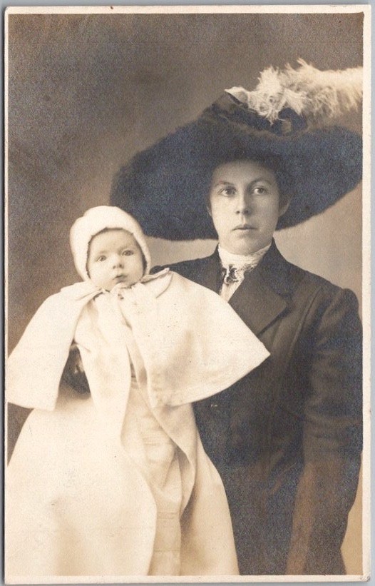 Vintage STUDIO Real Photo RPPC Postcard Mother with Baby -1910s Fashion / Unused