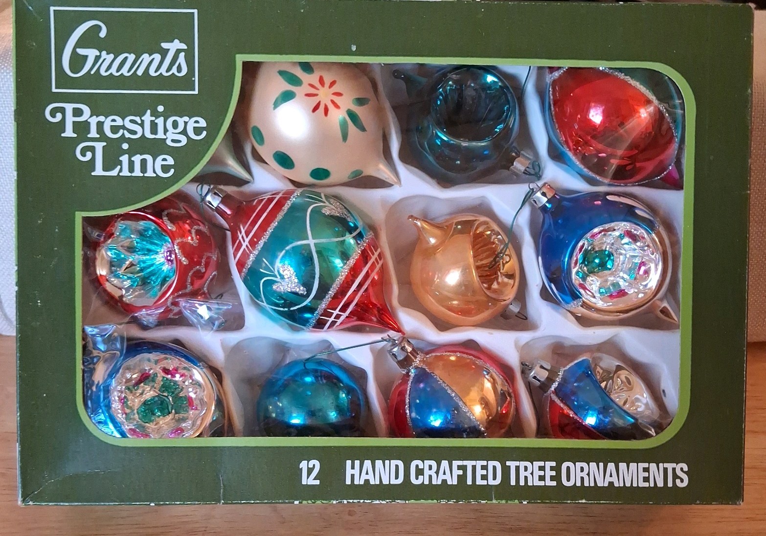 Vintage 1960s Grants Prestige Line Glass Christmas Ornaments (12) w/Box No 921