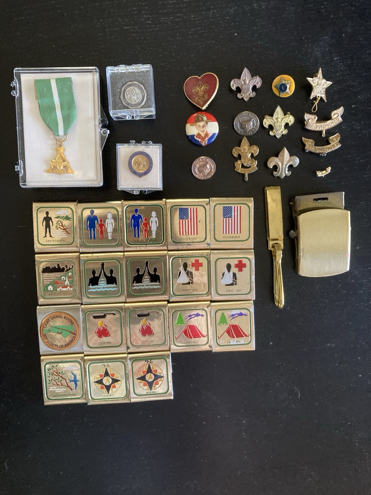Lot: Vintage Boy Scouts of America/BSA Belt Badges, Service Pins, and Medals