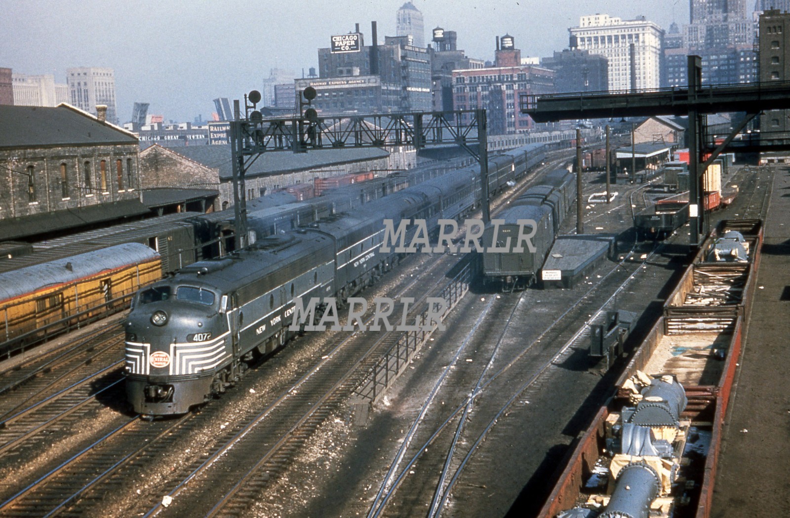 RR Photo-NEW YORK CENTRAL NYC 4072 E8A Action at Chicago Il  3/21/1956