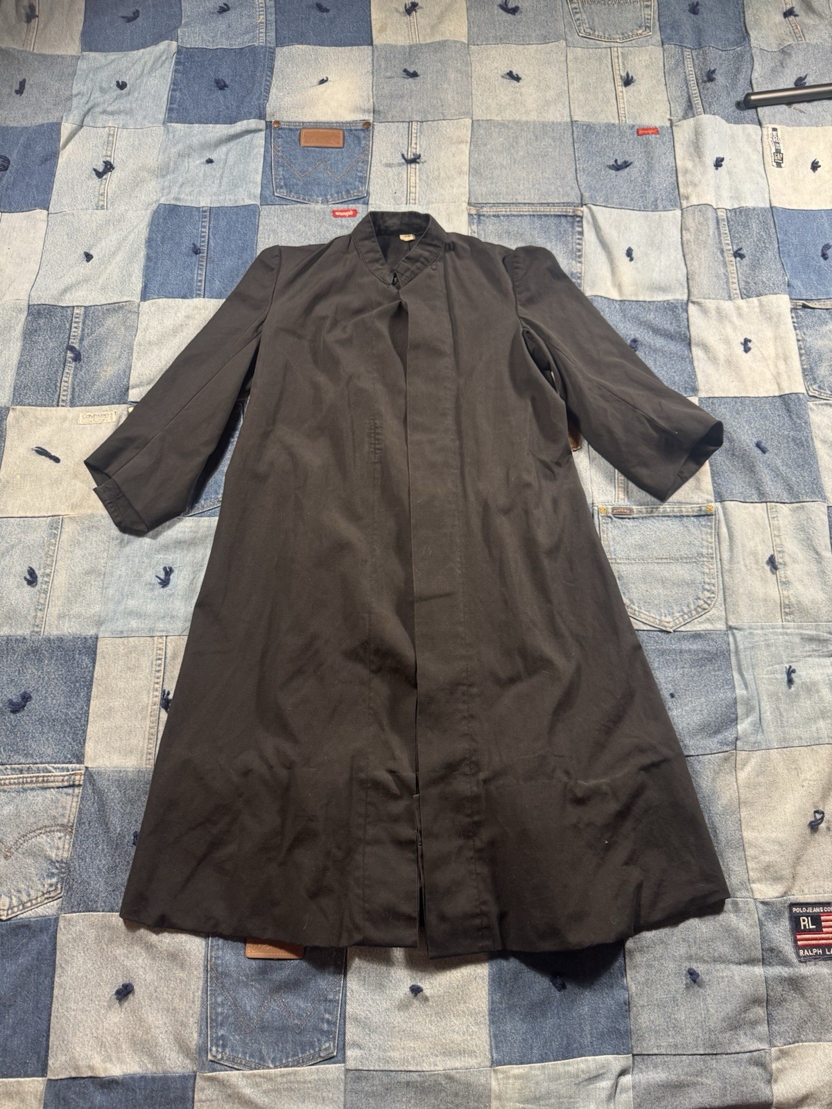 VINTAGE CATHOLIC PRIESTS BLACK HOUSE CASSOCK BY THE HOUSE OF HANSEN 35”