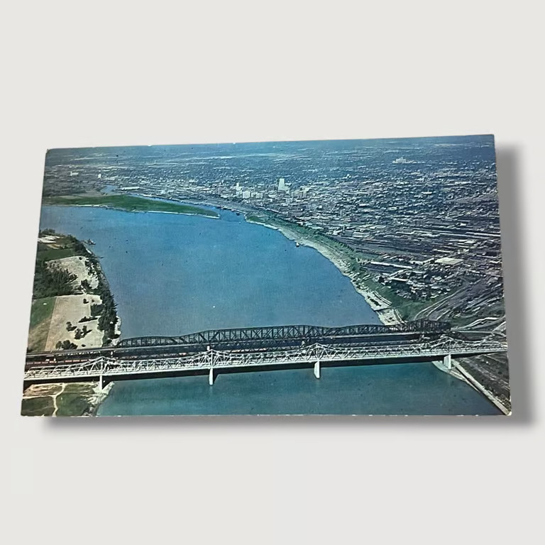 Postcard The Mississippi River Memphis Tennessee Chrome Card G202