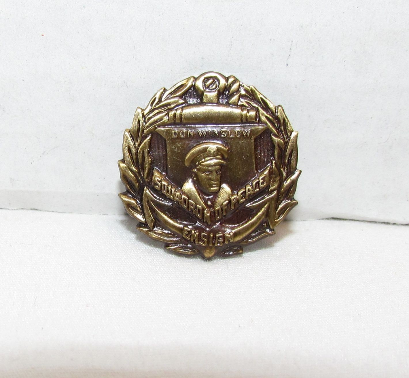 1939 Kellogg\'s Don Winslow Navy Squadron Of Peace Ensign Pin Badge Radio Premium