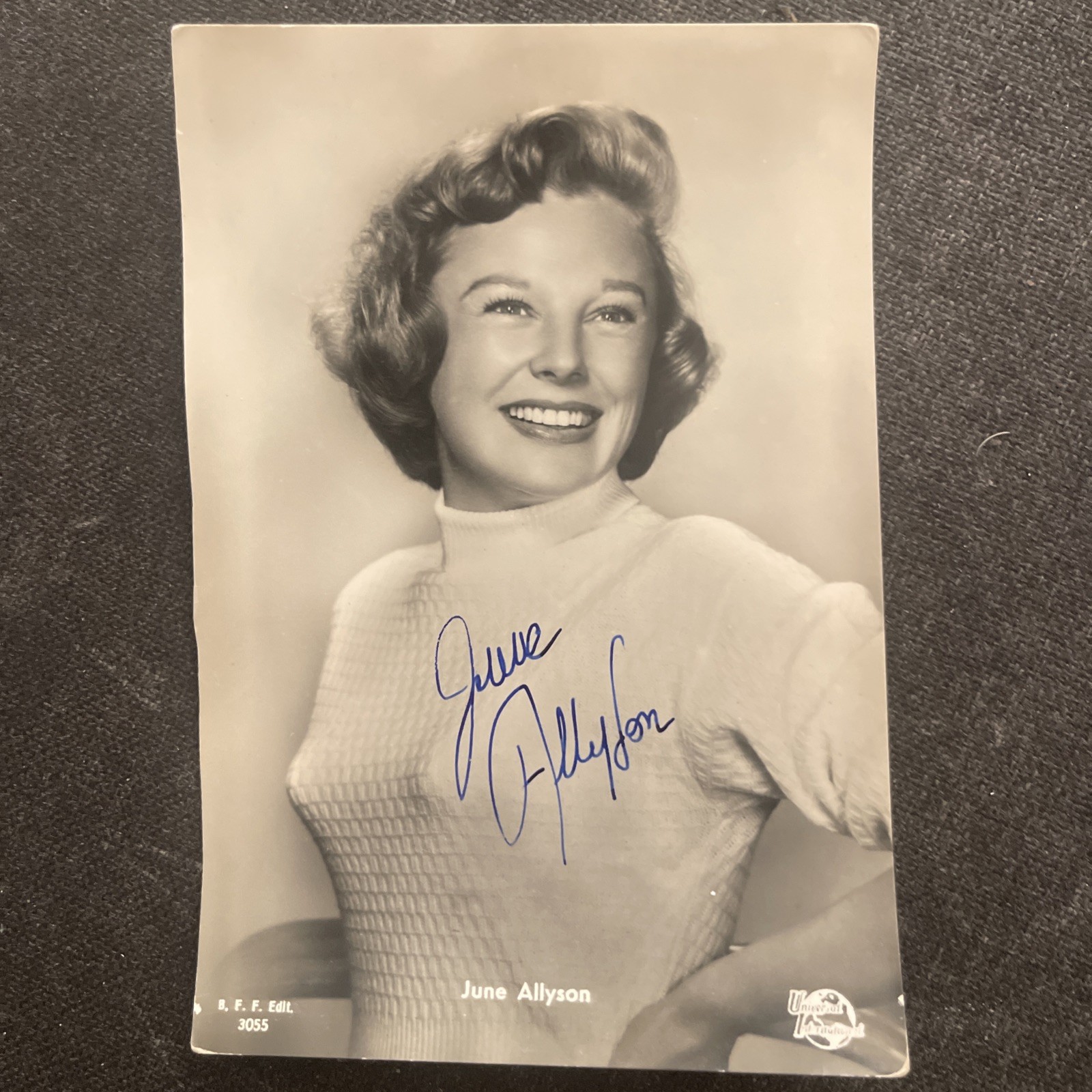 Vintage June Allyson Cinema Postcard Signature Original Autograph