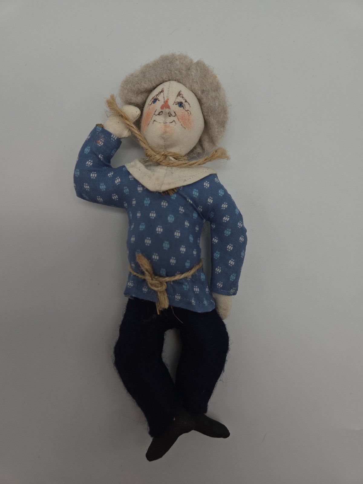 Gladys Boalt Scarecrow Wizard Of Oz Fabric Signed Christmas Tree Ornament 1983
