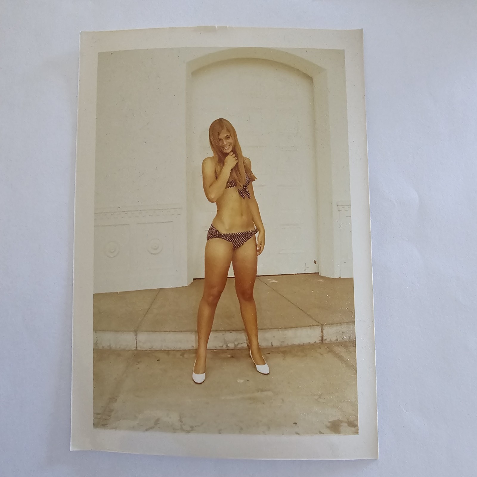  1970s Smiling Young Blonde Woman Posing in Bikini Swimsuit heels Vintage Photo