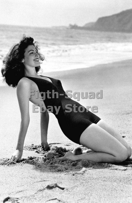 Picture Photo 1945 Actress Pinup Ava Gardner 5860