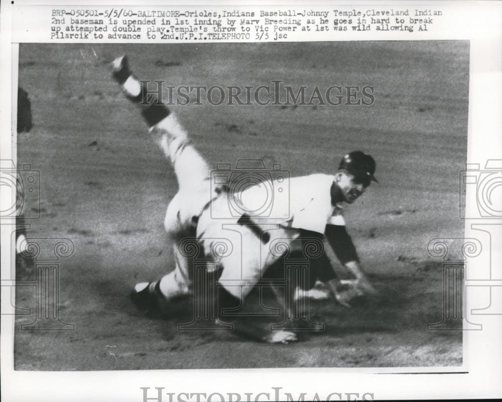 1960 Press Photo Baltimore,Indians Johnny Temple vs Marv Breeding Oriole