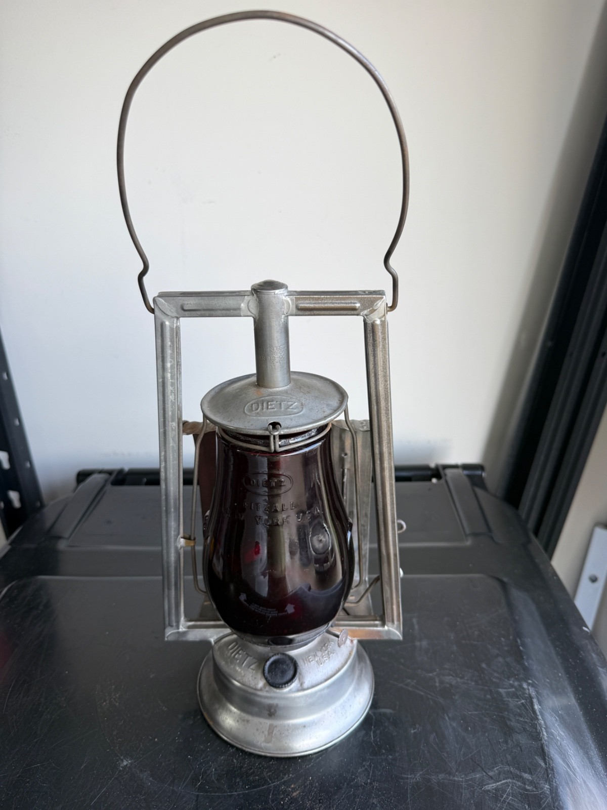 Vintage Dietz Buckeye Dash Kerosene Lantern w/ Bullseye Globe Plate