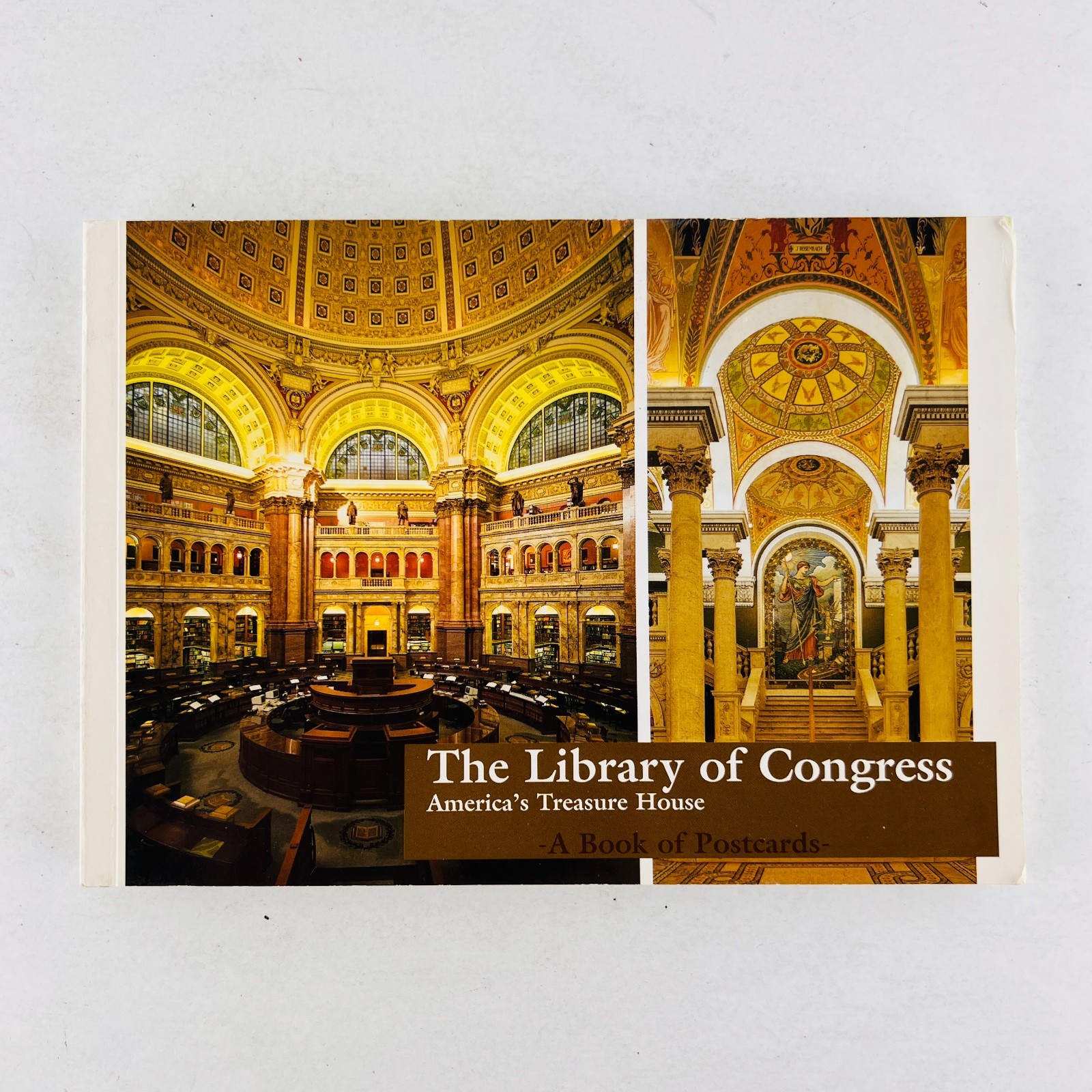 The Library of Congress - America's Treasure House Book of Postcards Unused