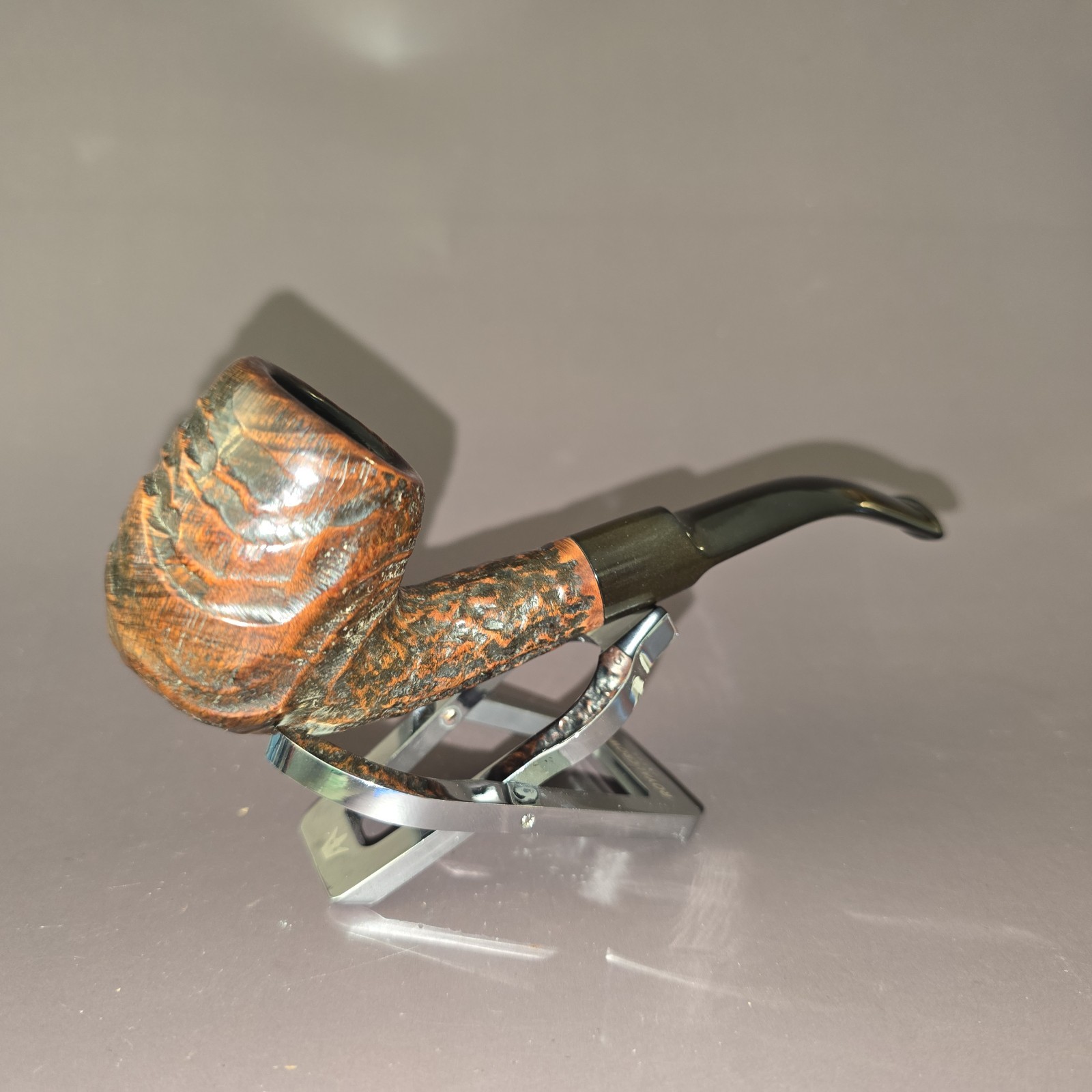 GBD Concorde 1352 Rusticated Estate Briar Pipe