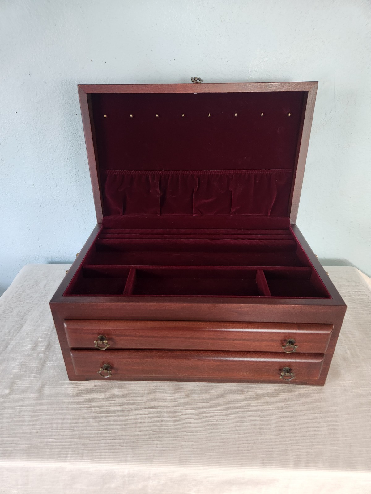 Beautiful Vintage Wooden Jewelry Box Large Eureka Reed & Barton Dark Brown Wood 