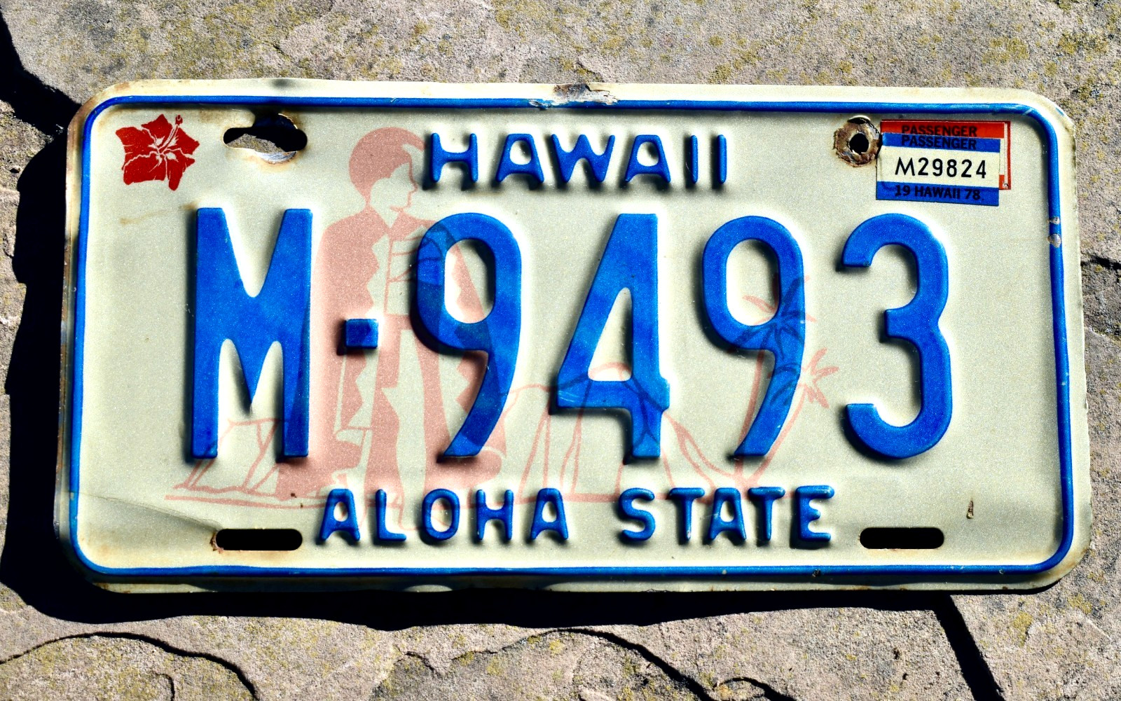 Vintage 1976 HAWAII ALOHA STATE License Plate 1977 1978 Stickers MAUI M-9493