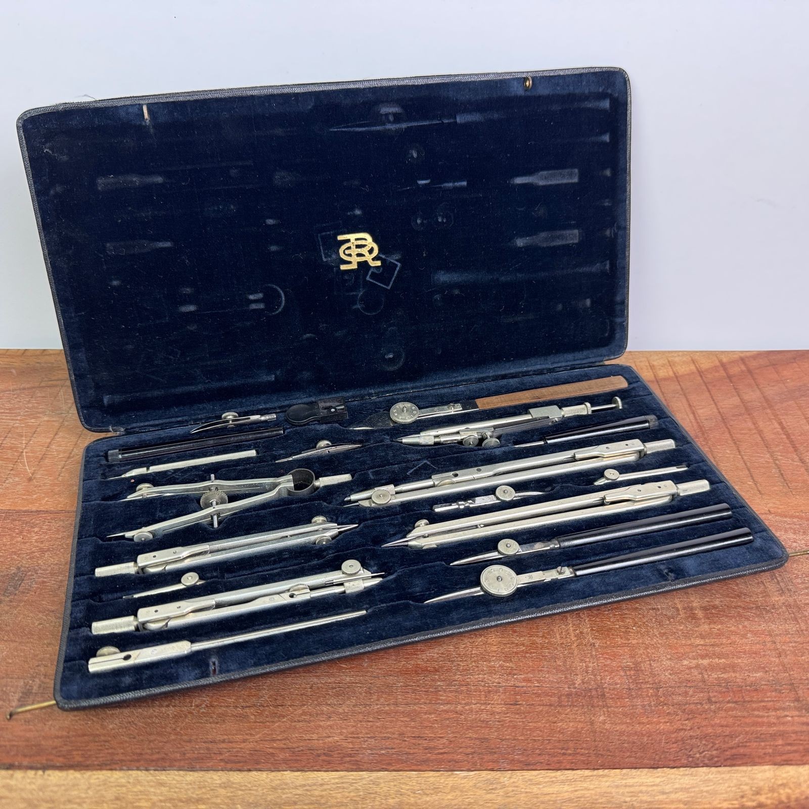 E.O. Richter & Co. Copernicus XI Precision Compass Box Drawing Kit Vintage Case