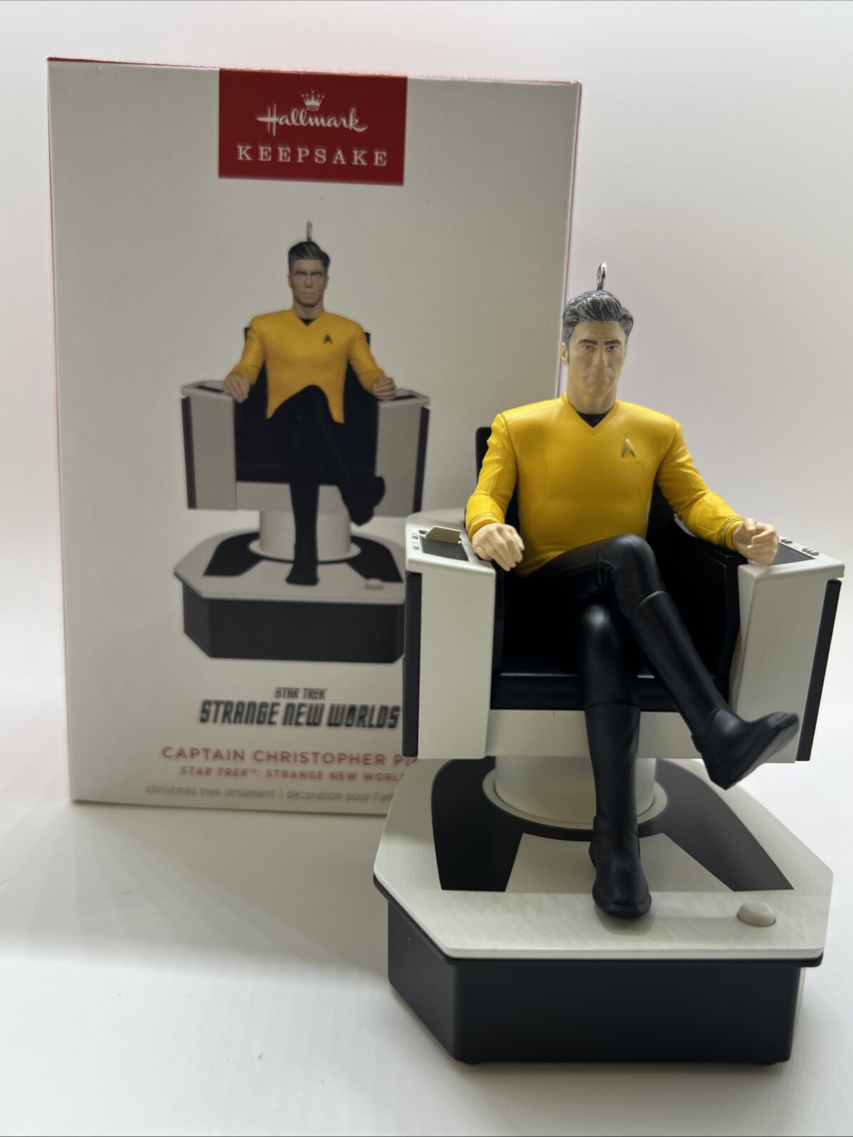 2024 Hallmark Keepsake Star Trek Strange New Worlds Captain Christopher Pike NEW