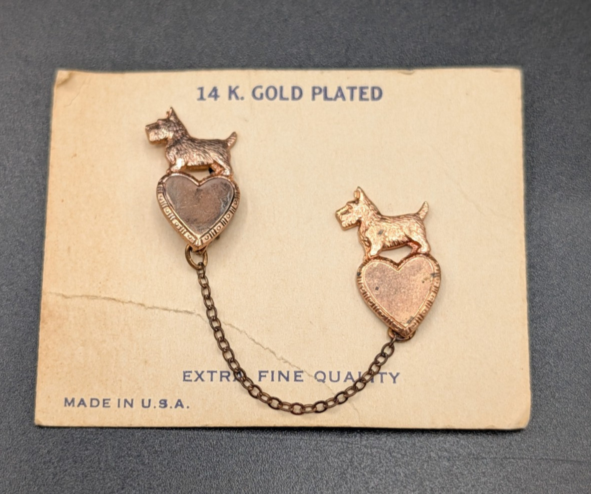 Small Vintage 14K Gold-Plated Scottish Terrier Dogs and Hearts Scatter Pin