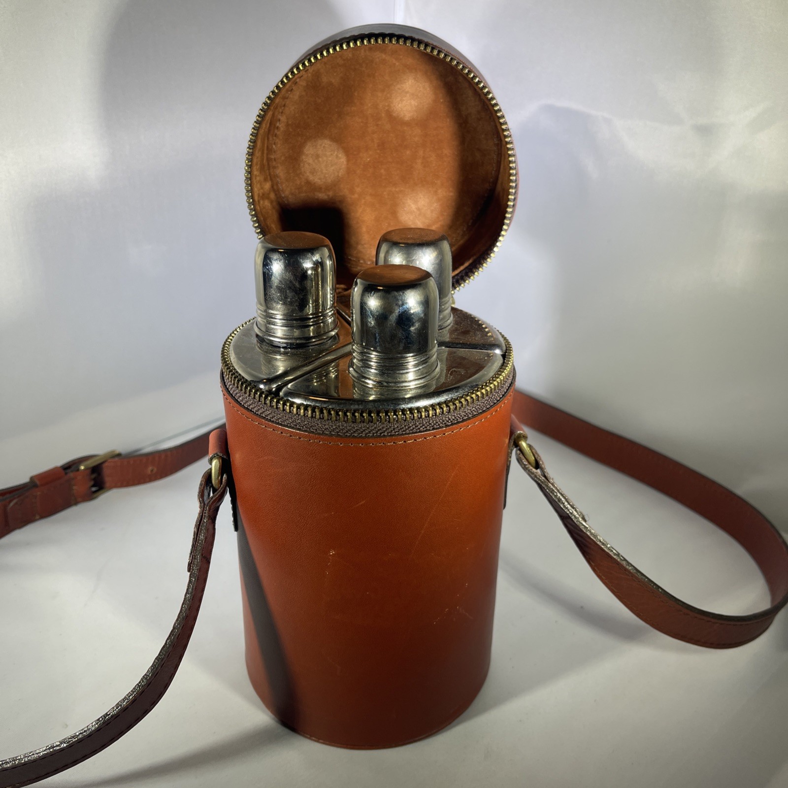 Vintage 3 Bottle Travel Bar Liquor Flask Set Leather Case Chrome Caps M Century